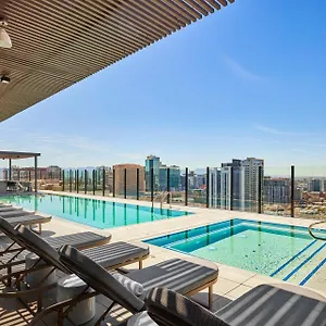 global-luxury-suites-at-downtown.hotelsofphoenix.com/