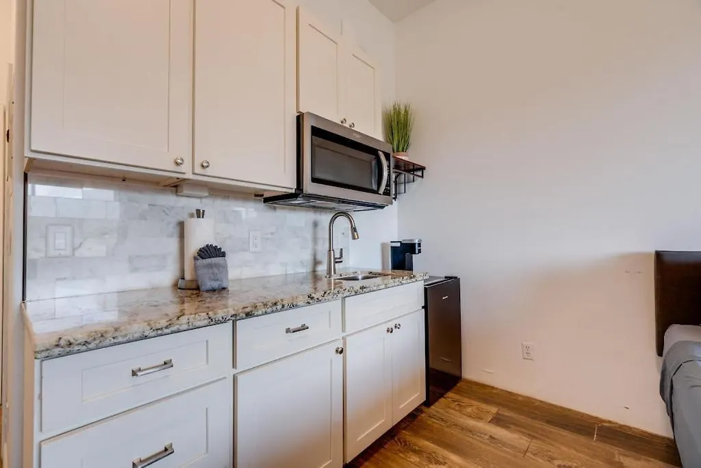 Wailuku Unit 12 Maui Ohana Modern Studio 0*,